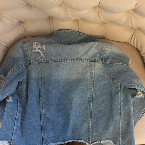 Distressed denim jacket - Picture 4 of 4